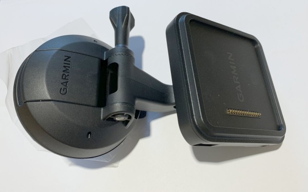 Garmin Componenti di montaggio + caricabatteria da auto per Garmin dezl LGV810